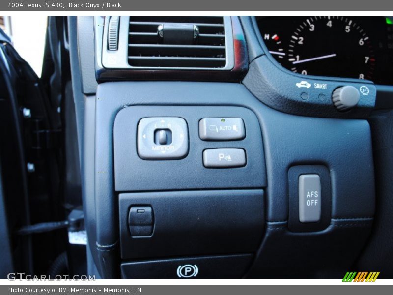 Black Onyx / Black 2004 Lexus LS 430