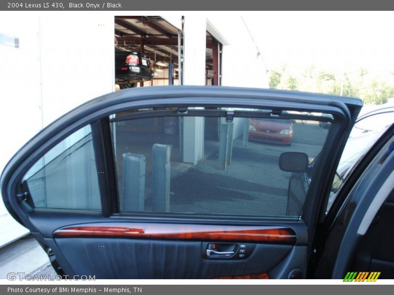 Black Onyx / Black 2004 Lexus LS 430