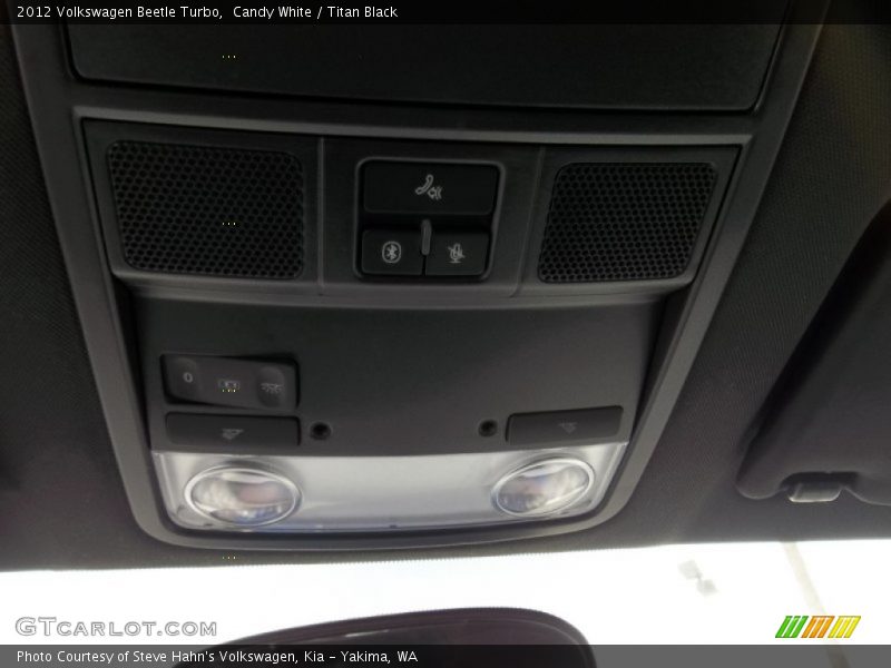 Candy White / Titan Black 2012 Volkswagen Beetle Turbo