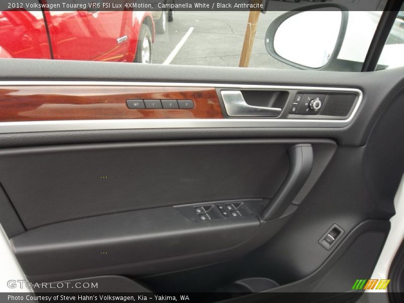 Door Panel of 2012 Touareg VR6 FSI Lux 4XMotion