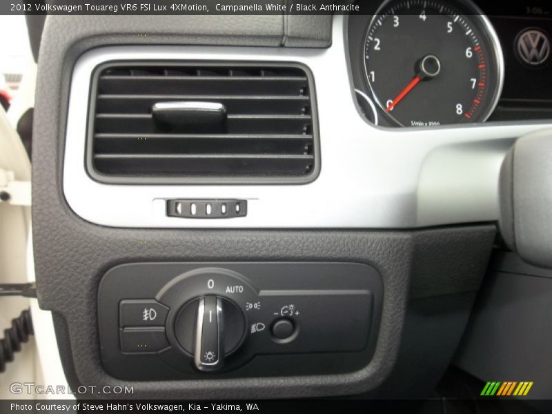 Controls of 2012 Touareg VR6 FSI Lux 4XMotion