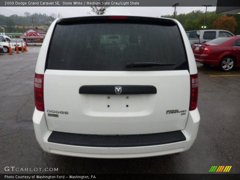 Stone White / Medium Slate Gray/Light Shale 2009 Dodge Grand Caravan SE