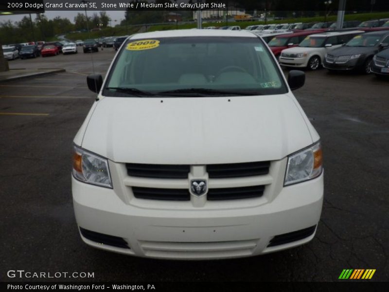 Stone White / Medium Slate Gray/Light Shale 2009 Dodge Grand Caravan SE