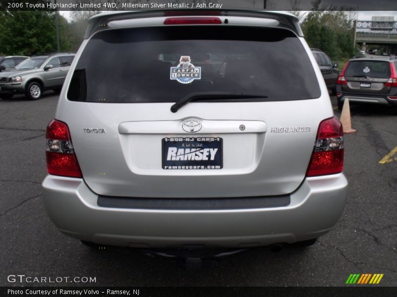 Millenium Silver Metallic / Ash Gray 2006 Toyota Highlander Limited 4WD