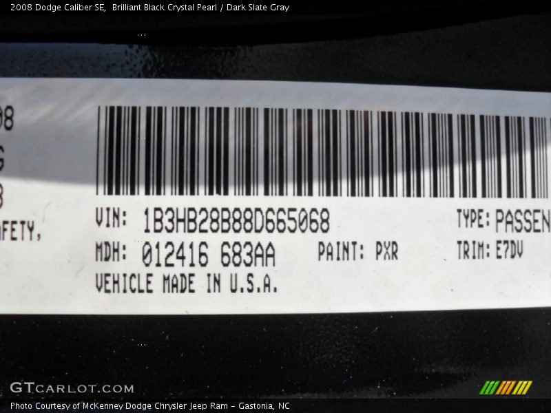 Brilliant Black Crystal Pearl / Dark Slate Gray 2008 Dodge Caliber SE