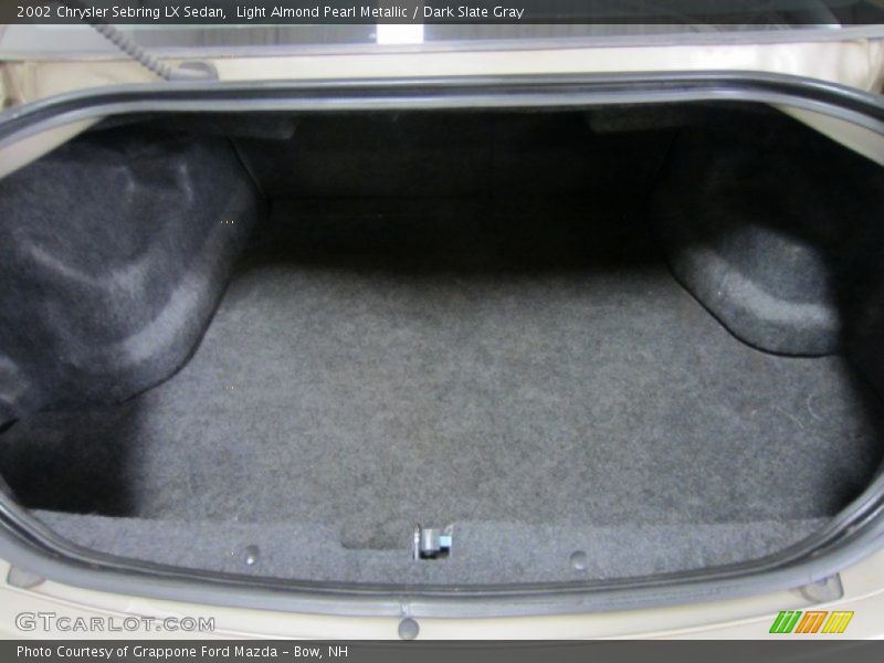  2002 Sebring LX Sedan Trunk