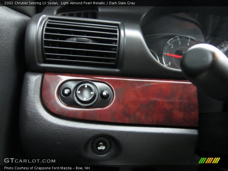 Light Almond Pearl Metallic / Dark Slate Gray 2002 Chrysler Sebring LX Sedan