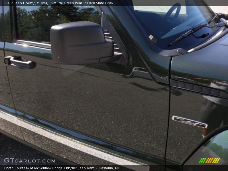 Natural Green Pearl / Dark Slate Gray 2012 Jeep Liberty Jet 4x4