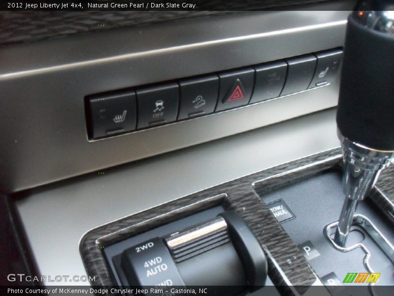 Natural Green Pearl / Dark Slate Gray 2012 Jeep Liberty Jet 4x4