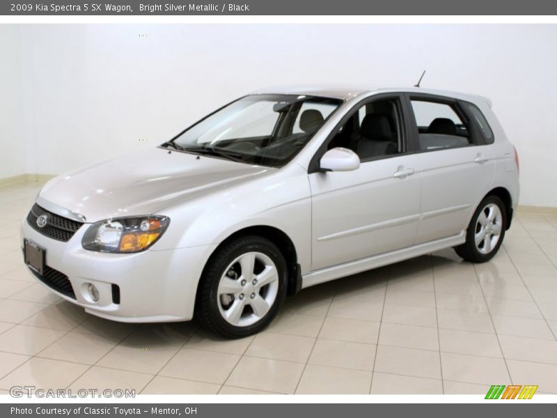 Bright Silver Metallic / Black 2009 Kia Spectra 5 SX Wagon