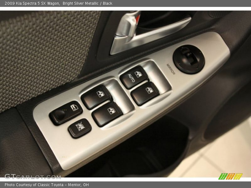 Bright Silver Metallic / Black 2009 Kia Spectra 5 SX Wagon