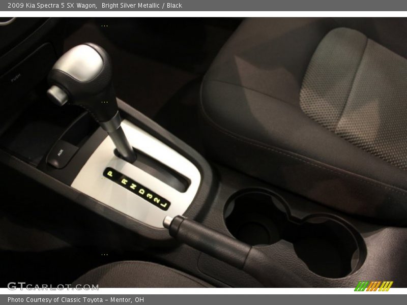  2009 Spectra 5 SX Wagon 4 Speed Automatic Shifter