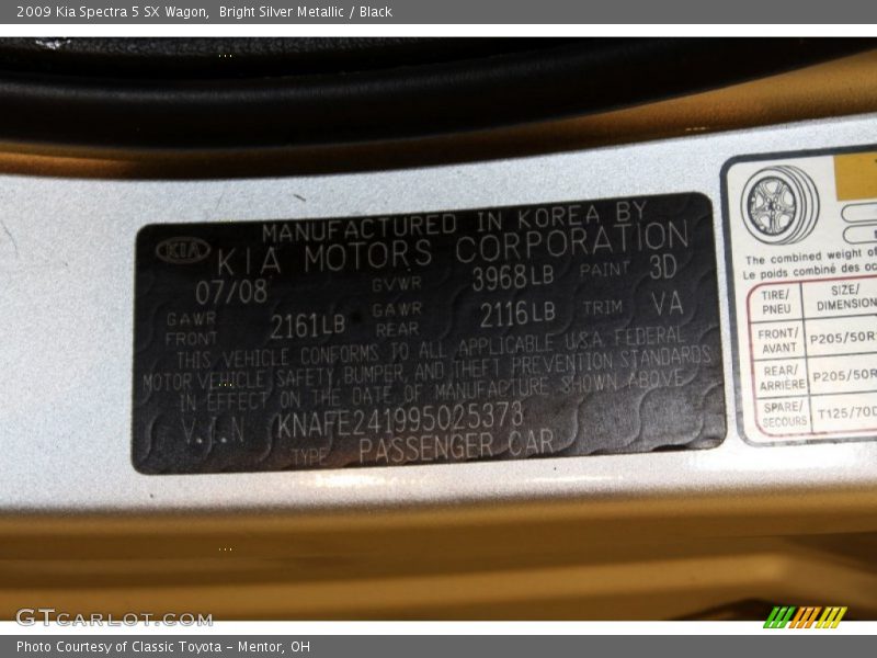 Bright Silver Metallic / Black 2009 Kia Spectra 5 SX Wagon