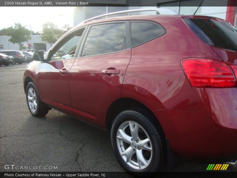 Venom Red / Black 2009 Nissan Rogue SL AWD