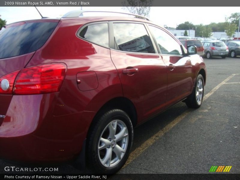 Venom Red / Black 2009 Nissan Rogue SL AWD
