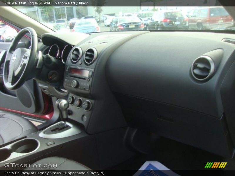 Venom Red / Black 2009 Nissan Rogue SL AWD