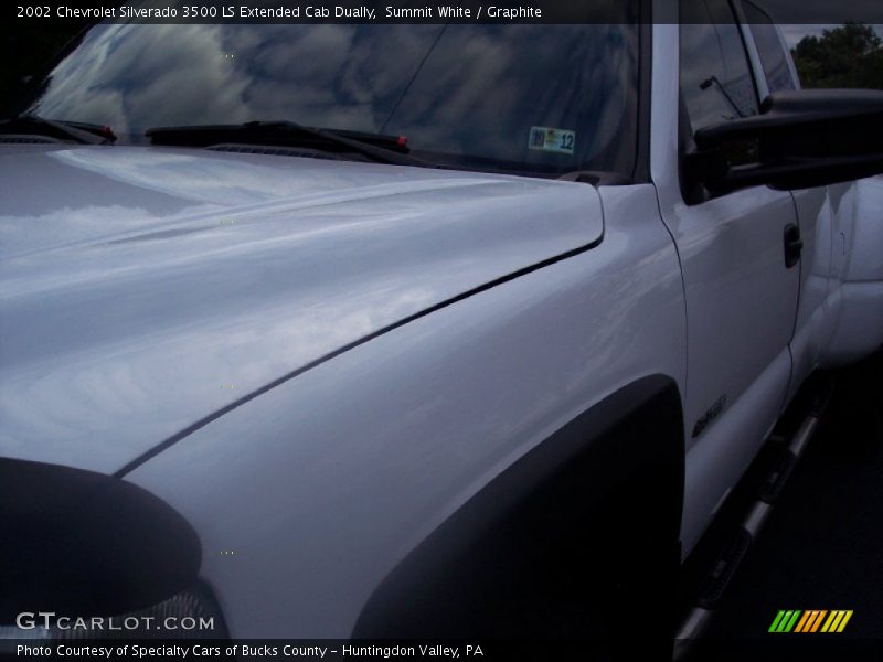 Summit White / Graphite 2002 Chevrolet Silverado 3500 LS Extended Cab Dually