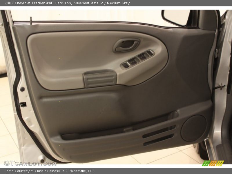 Silverleaf Metallic / Medium Gray 2003 Chevrolet Tracker 4WD Hard Top