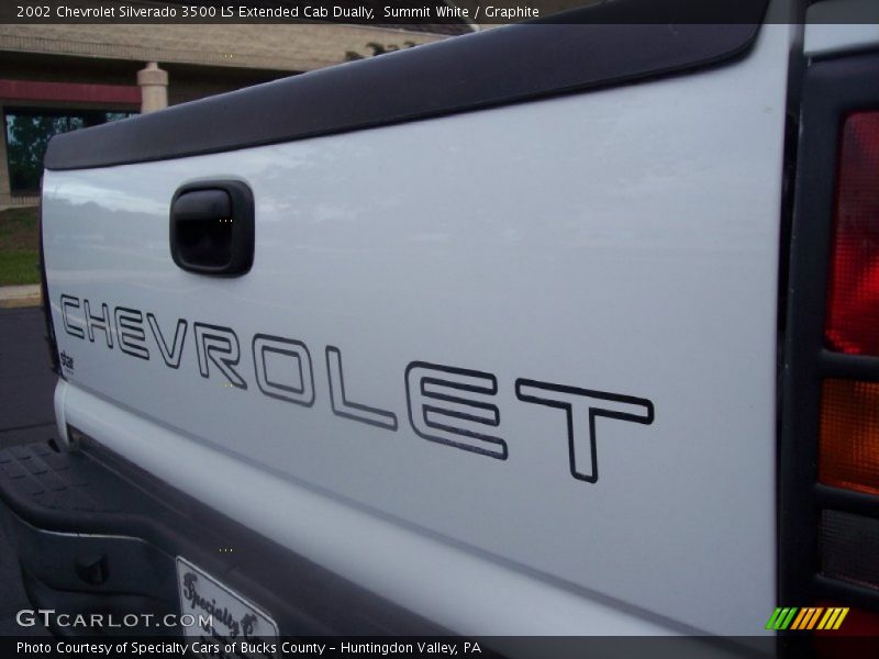 Summit White / Graphite 2002 Chevrolet Silverado 3500 LS Extended Cab Dually