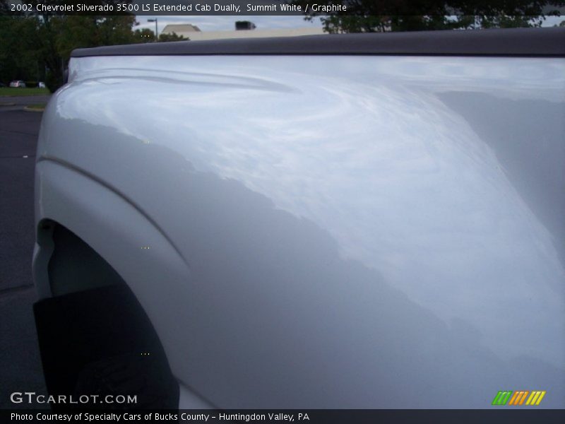 Summit White / Graphite 2002 Chevrolet Silverado 3500 LS Extended Cab Dually