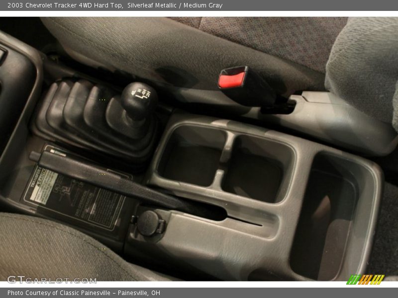 Silverleaf Metallic / Medium Gray 2003 Chevrolet Tracker 4WD Hard Top