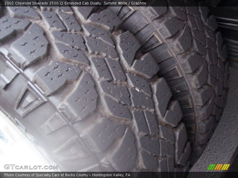 Summit White / Graphite 2002 Chevrolet Silverado 3500 LS Extended Cab Dually