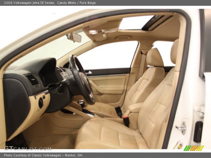 Candy White / Pure Beige 2009 Volkswagen Jetta SE Sedan