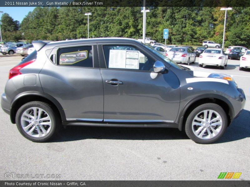 Gun Metallic / Black/Silver Trim 2011 Nissan Juke SV