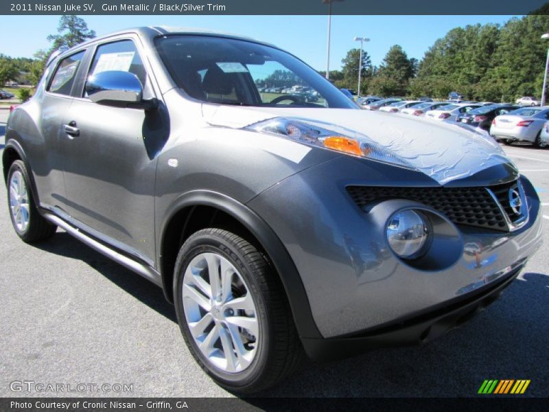 Gun Metallic / Black/Silver Trim 2011 Nissan Juke SV