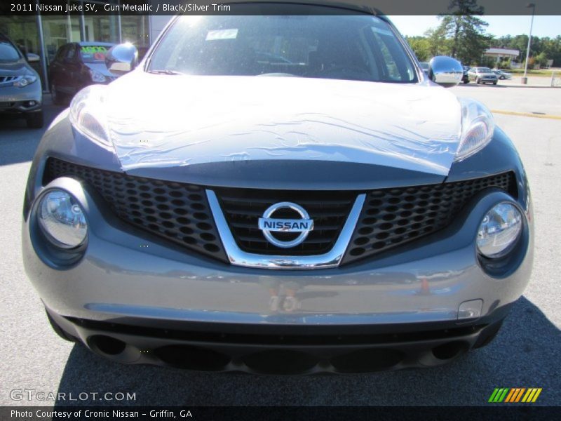 Gun Metallic / Black/Silver Trim 2011 Nissan Juke SV