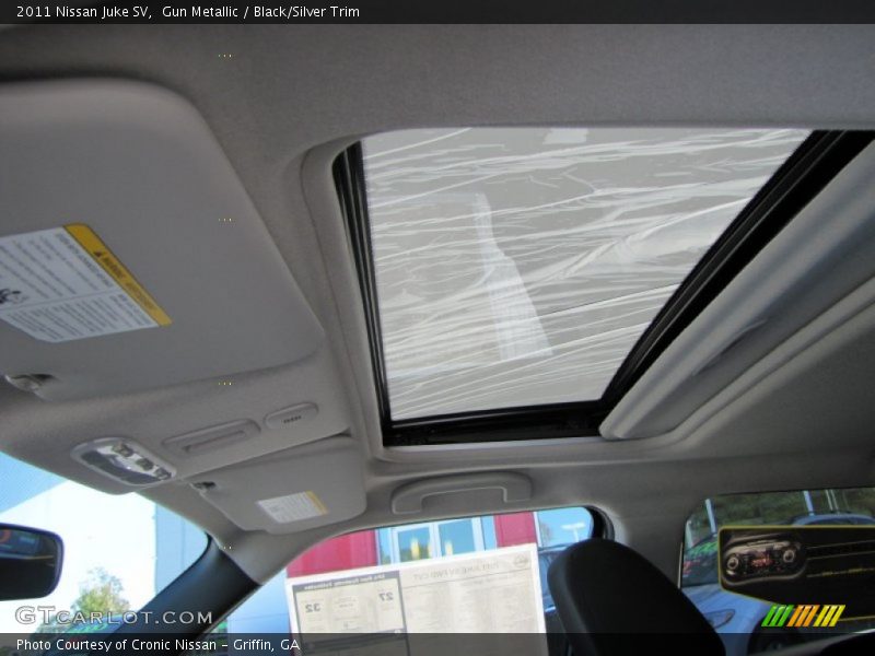 Gun Metallic / Black/Silver Trim 2011 Nissan Juke SV
