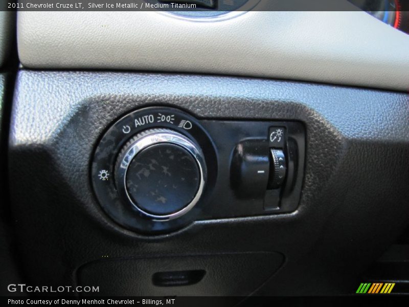 Silver Ice Metallic / Medium Titanium 2011 Chevrolet Cruze LT