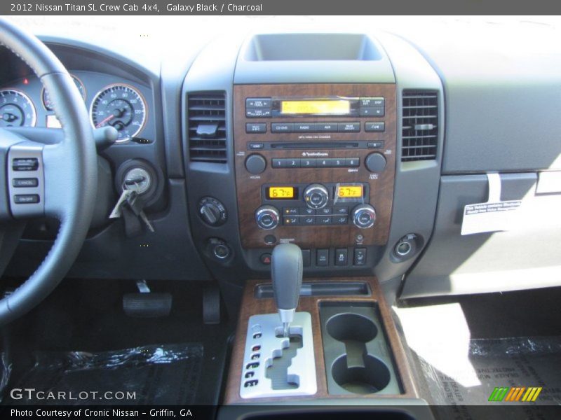 Dashboard of 2012 Titan SL Crew Cab 4x4