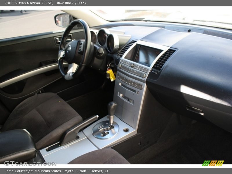 Onyx Black / Black 2006 Nissan Maxima 3.5 SE