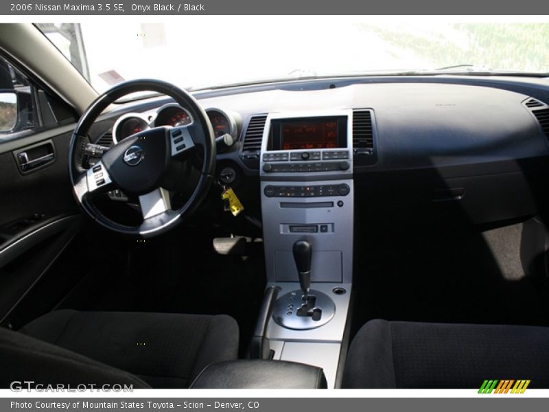 Onyx Black / Black 2006 Nissan Maxima 3.5 SE