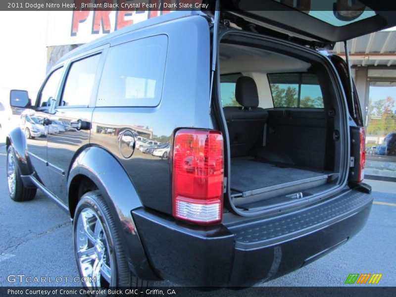 Brilliant Black Crystal Pearl / Dark Slate Gray 2011 Dodge Nitro Heat
