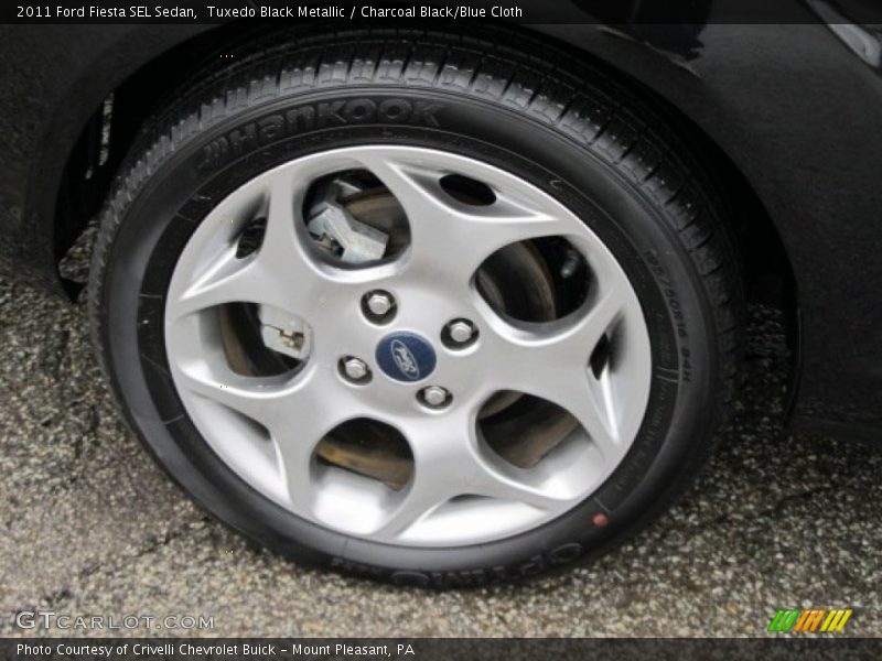  2011 Fiesta SEL Sedan Wheel