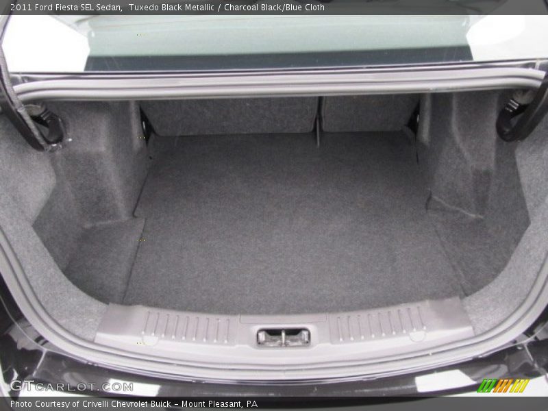  2011 Fiesta SEL Sedan Trunk