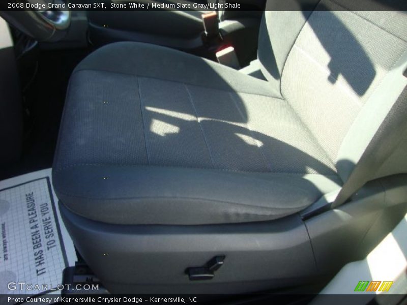 Stone White / Medium Slate Gray/Light Shale 2008 Dodge Grand Caravan SXT