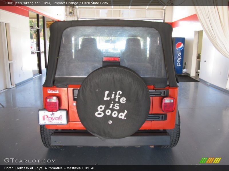 Impact Orange / Dark Slate Gray 2006 Jeep Wrangler SE 4x4