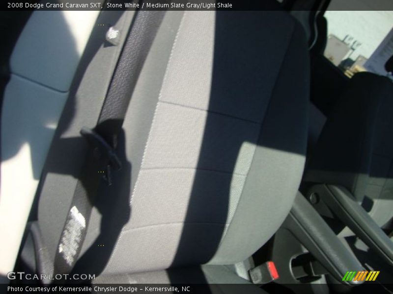 Stone White / Medium Slate Gray/Light Shale 2008 Dodge Grand Caravan SXT