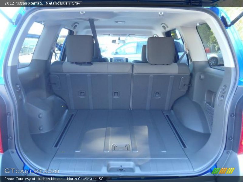  2012 Xterra S Trunk