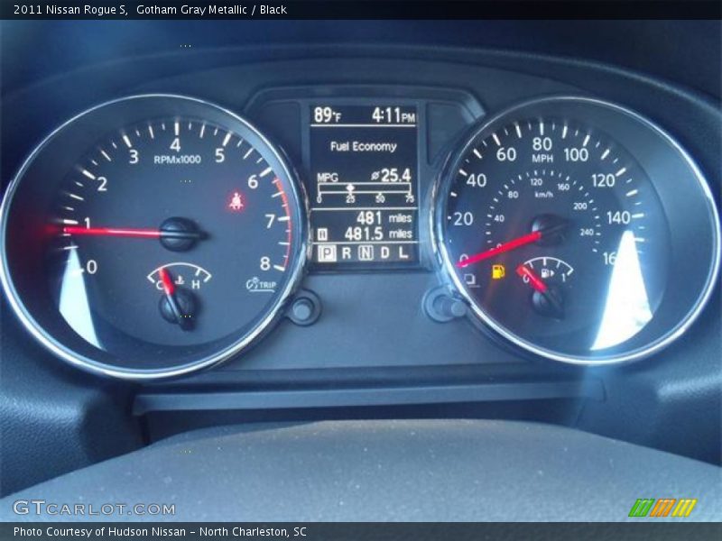 Gotham Gray Metallic / Black 2011 Nissan Rogue S