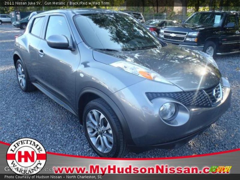 Gun Metallic / Black/Red w/Red Trim 2011 Nissan Juke SV