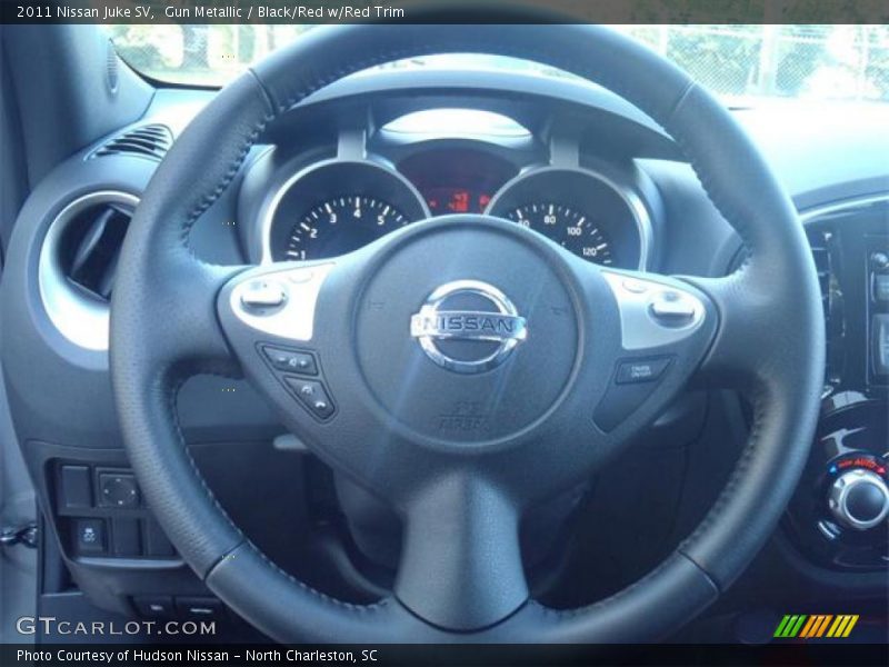 Gun Metallic / Black/Red w/Red Trim 2011 Nissan Juke SV