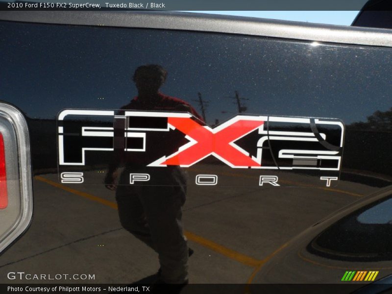 Tuxedo Black / Black 2010 Ford F150 FX2 SuperCrew