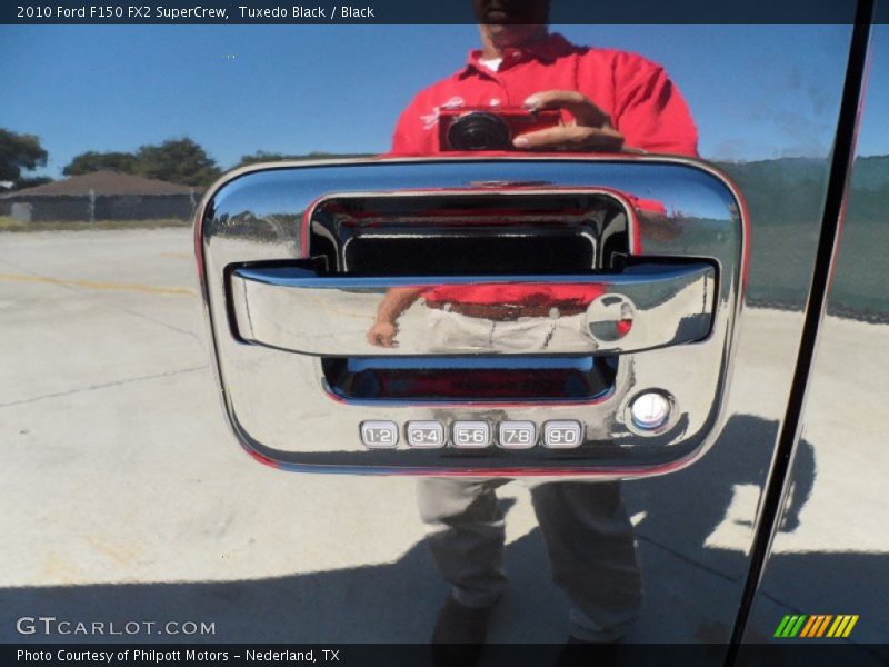 Tuxedo Black / Black 2010 Ford F150 FX2 SuperCrew