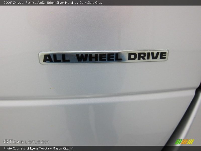Bright Silver Metallic / Dark Slate Gray 2006 Chrysler Pacifica AWD