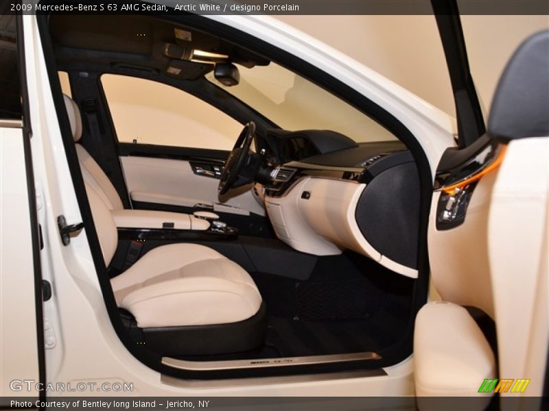 Arctic White / designo Porcelain 2009 Mercedes-Benz S 63 AMG Sedan