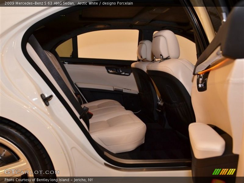 Arctic White / designo Porcelain 2009 Mercedes-Benz S 63 AMG Sedan